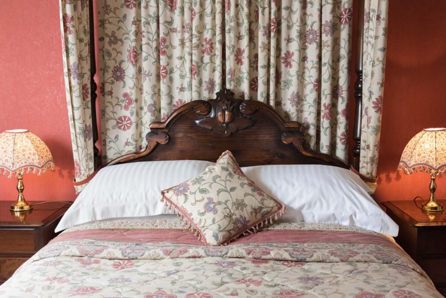 Acorn House Hotel Bedroom